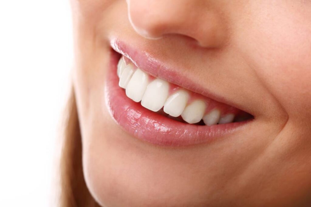 sonrisa ortodoncia invisible